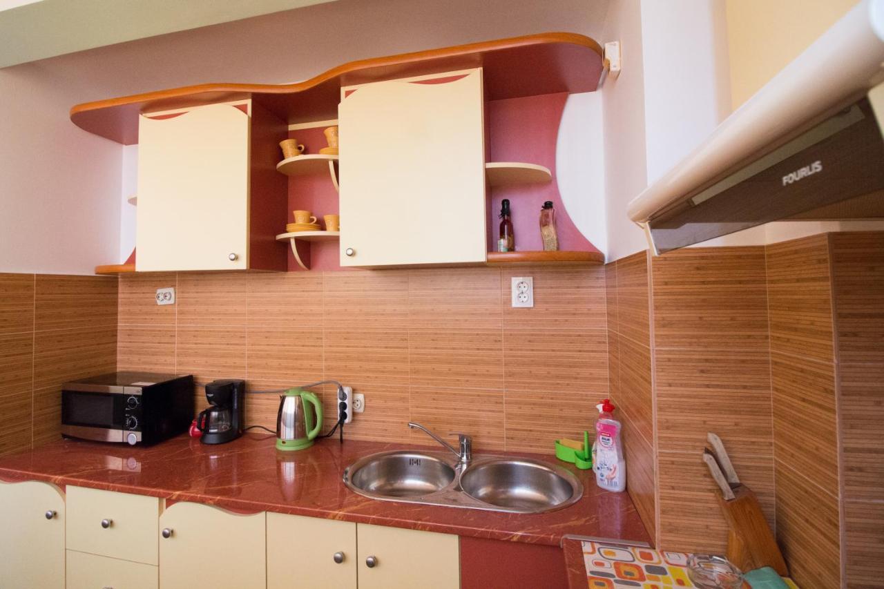 Intim Studio Flat Arad Exterior foto